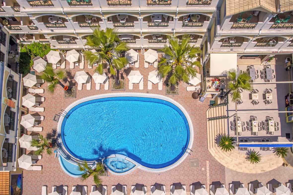 Alexander The Great Laganas Laganas, Zante On The Beach