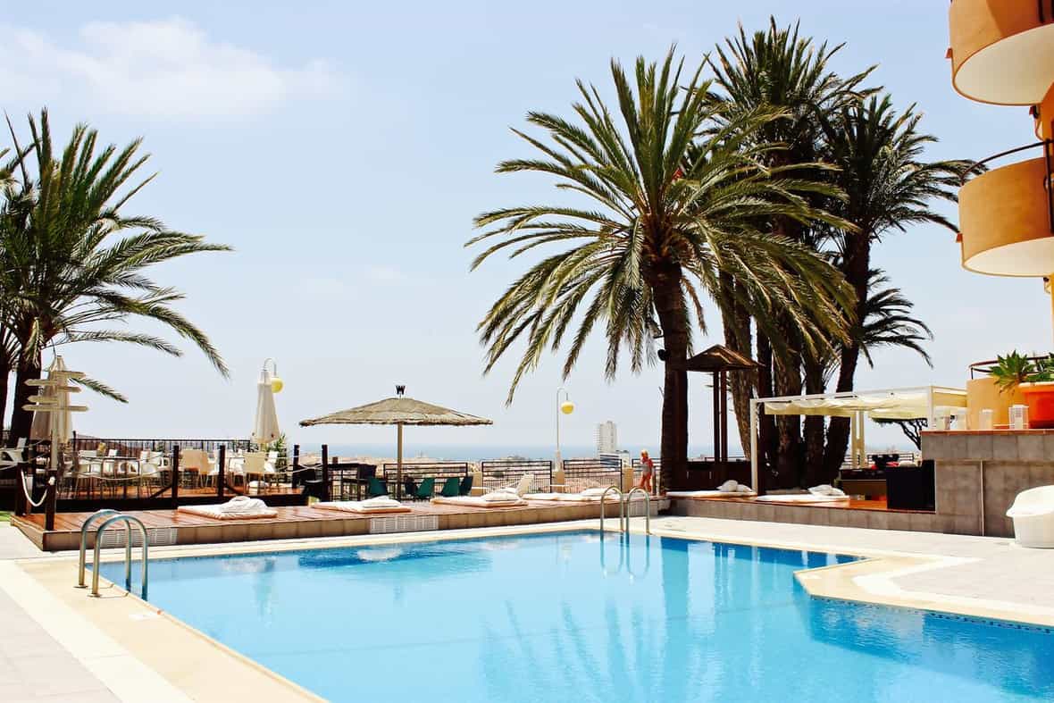 Costa Calida Holidays 2023 / 2024 OntheBeach.co.uk