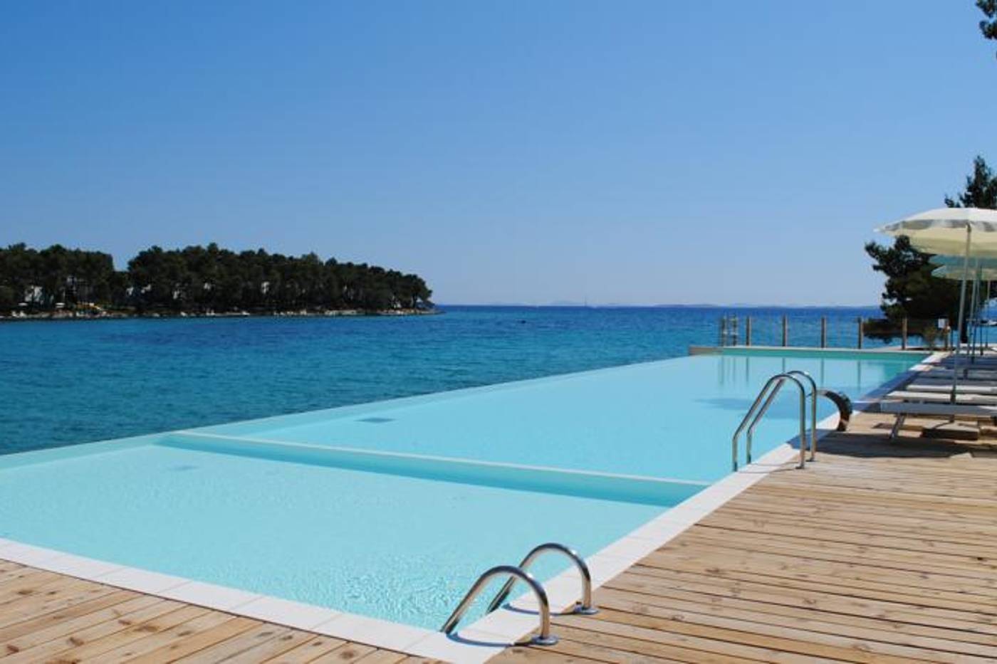 Crvena Luka Hotel & Resort