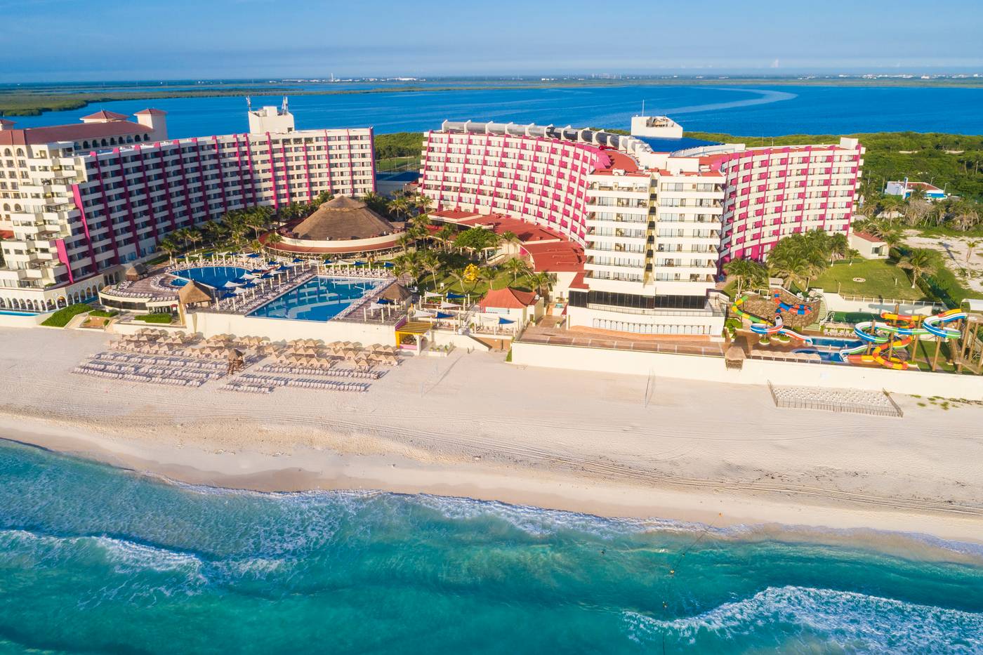 Crown Paradise Club Cancun