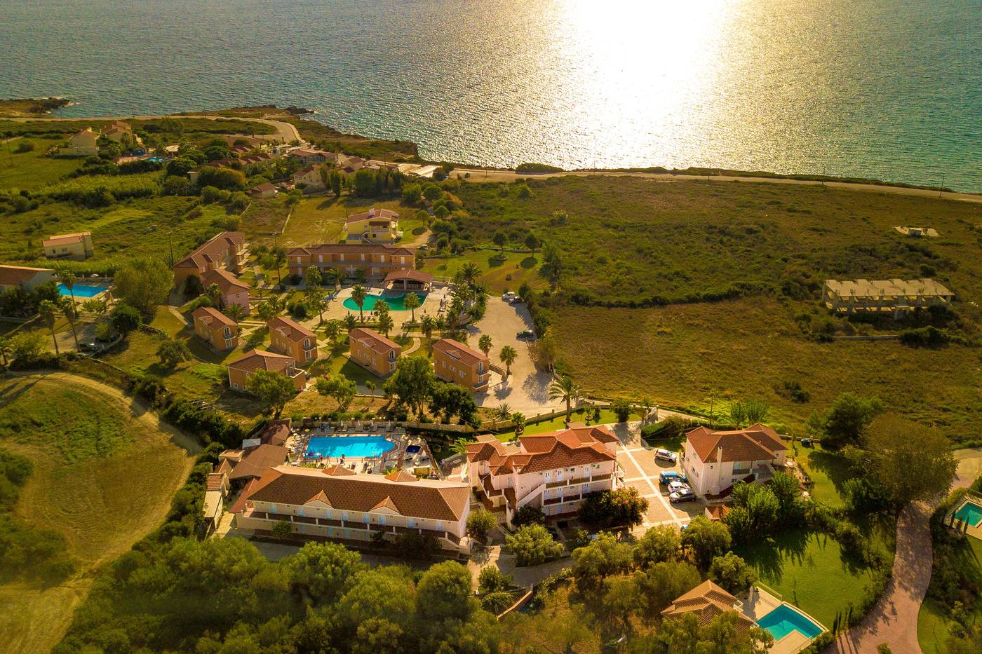 Sotiris Studios and Apartments
