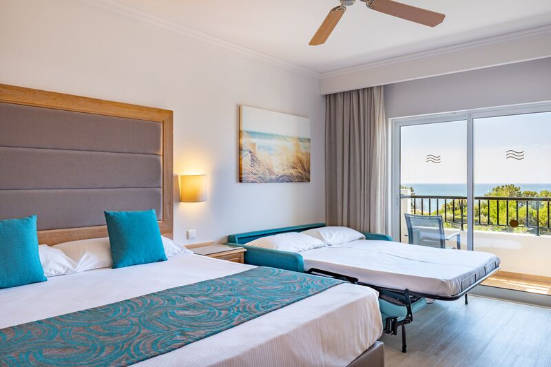 3hb-guarana-ex-riu-guarana-olhos-de-agua-algarve-on-the-beach