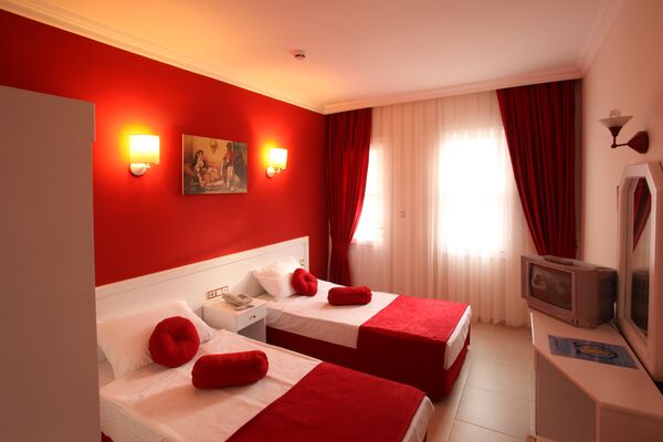 Destina Hotel - 4 of 13