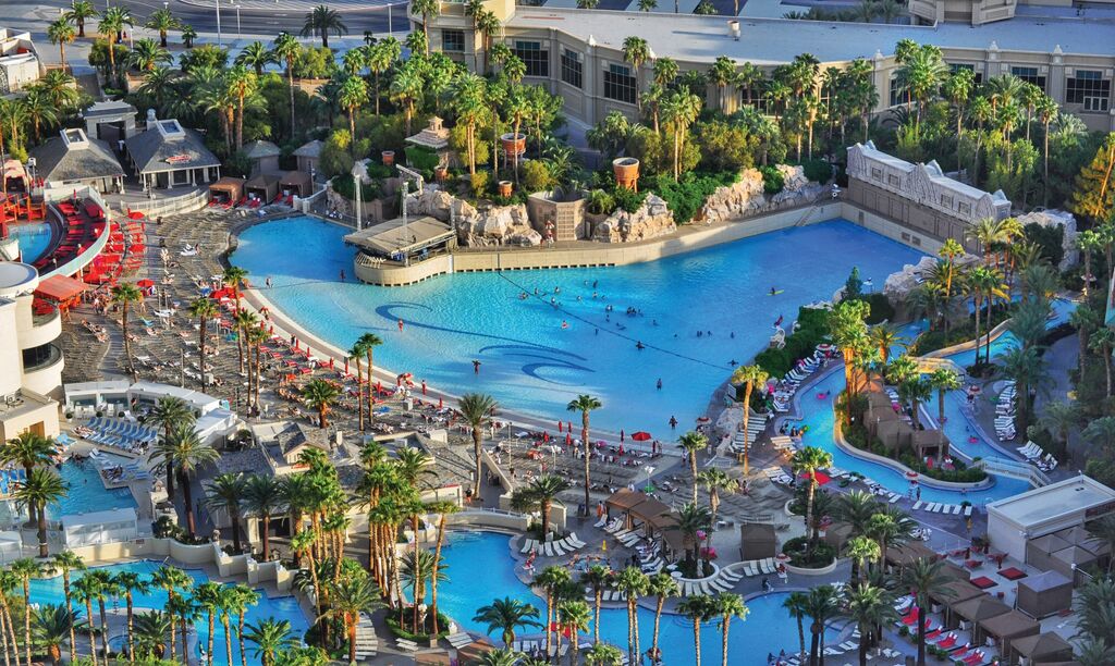 Mandalay Bay Resort & Casino Hotel - Las Vegas Strip, Las Vegas ...