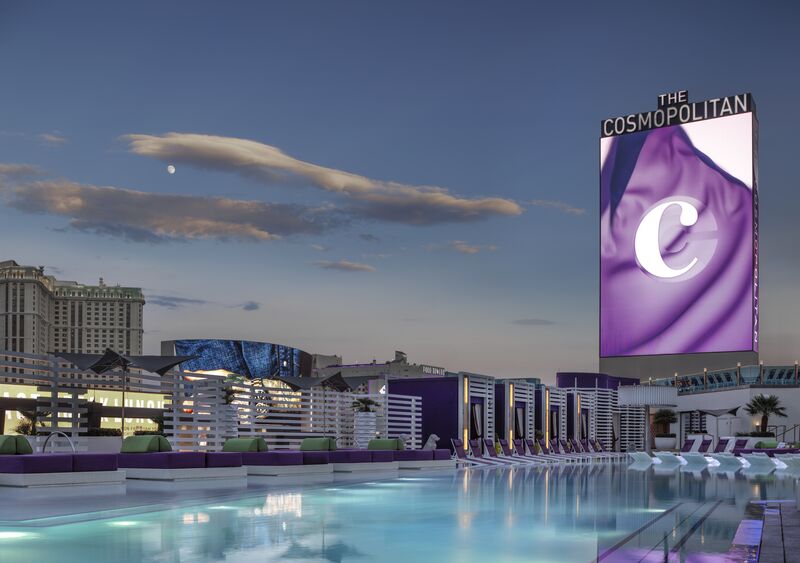 The Cosmopolitan Of Las Vegas Las Vegas Strip Nevada On The Beach