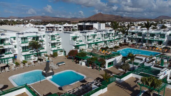 Nazaret Apartments - Costa Teguise, Lanzarote - On The Beach