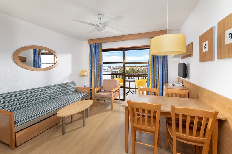 Aguamar Apartments Los Cristianos, Tenerife On The Beach