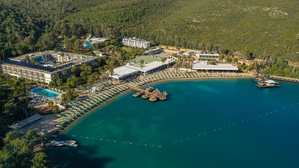 Crystal Green Bay Resort and Spa Bodrum - 2 of 24