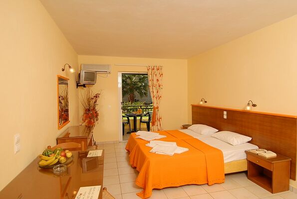 Clio best sale hotel zante