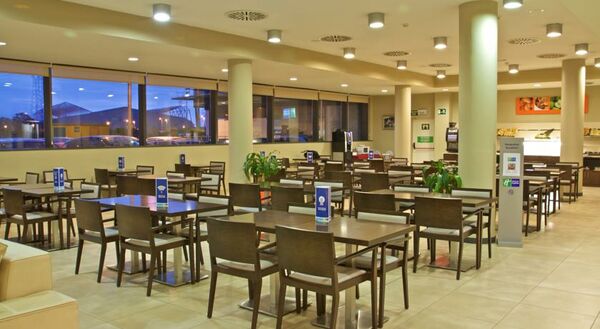 Holiday Inn Express Campo de Gibraltar - Barrios - 8 of 11