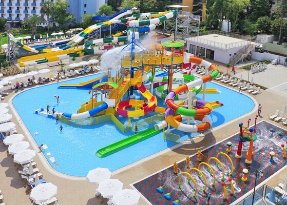 Club Aqua Plaza - 9 of 14