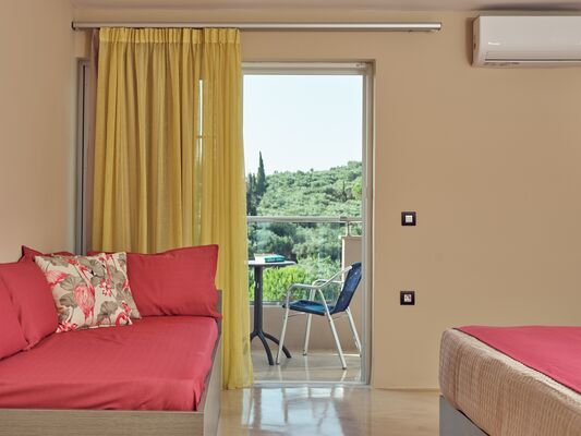 Koukounaria Hotel u0026 Suites - Alykes, Zante - On The Beach
