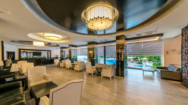 Grand Ideal Premium - 2 of 19