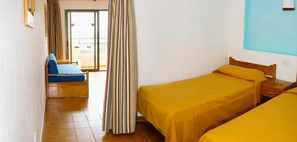 Ibiza Rocks Budget Apartments - Adults Only - 6 of 9