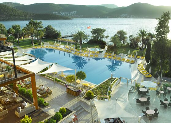 DoubleTree by Hilton Bodrum Isil Club Resort - 2 of 14