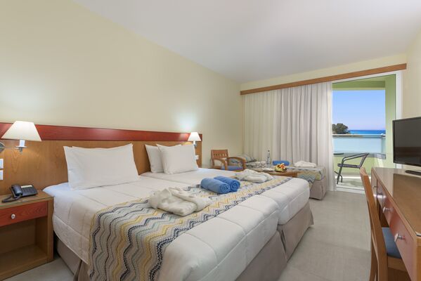 Avra Beach Resort Hotel & Bungalows - 3 of 20
