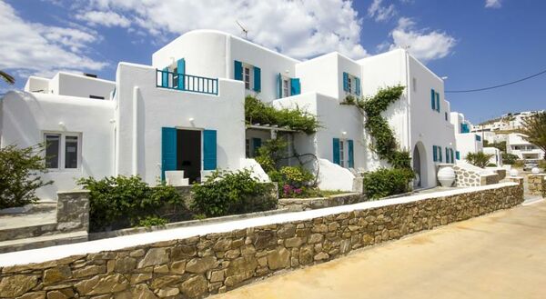 Cyclades Studios - 1 of 12