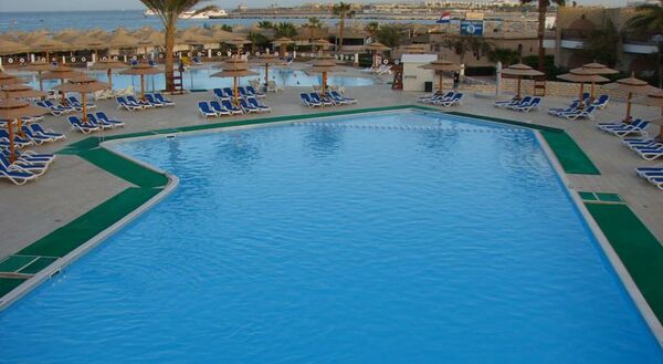 Aladdin Beach Resort - 10 of 12