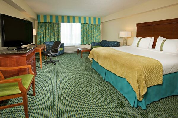 Holiday Inn Resort Lake Buena Vista - 6 of 13