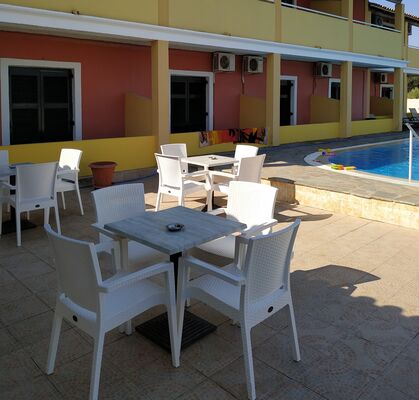Alexis Pool Apartments - 9 of 12