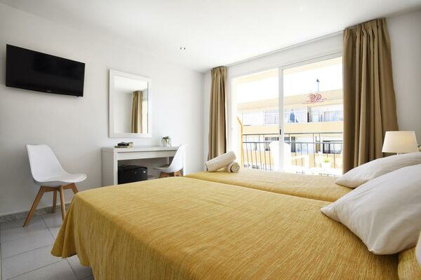 Gabarda & Gil Hotel - 10 of 21