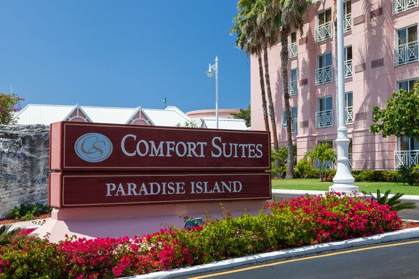Comfort Suites Paradise Island - 17 of 30
