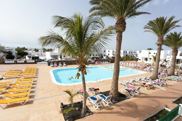 Acuario Sol - Puerto Del Carmen, Lanzarote - On The Beach