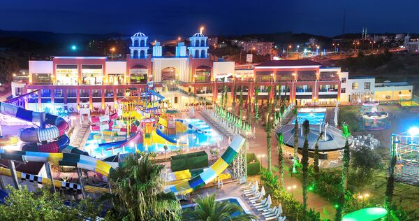 Club Aqua Plaza - 12 of 14