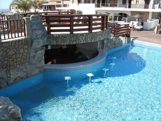 Costa Lindia Beach Resort - 9 of 11