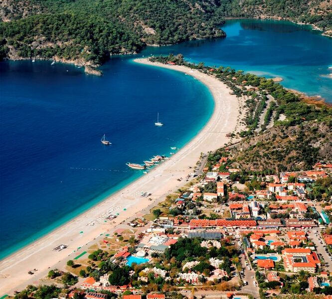 Belcekiz Beach Club - Olu Deniz, Dalaman - On The Beach