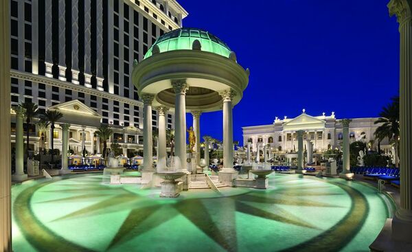 Caesars Palace Hotel - Hotels in Las Vegas - Travel Trolley