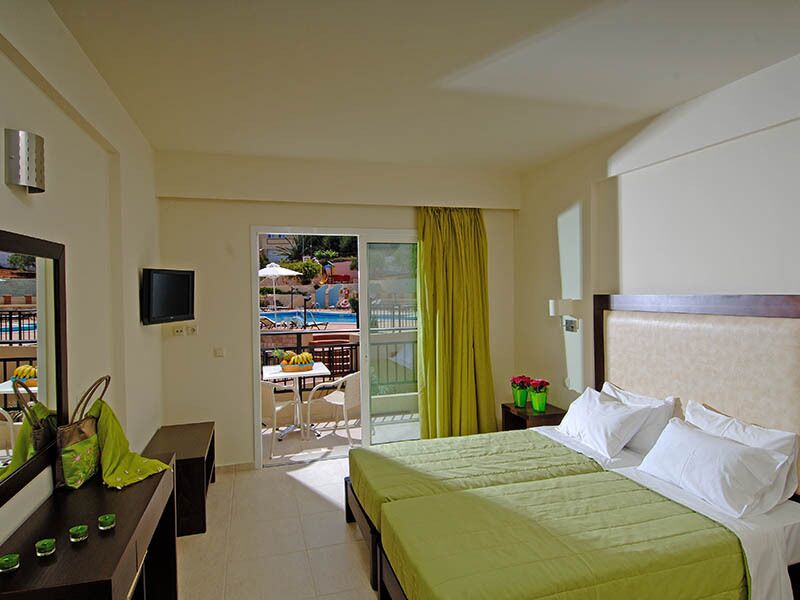 Rainbow Apartments Stalis, Crete On The Beach