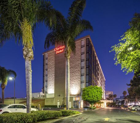 Clarion Hotel Anaheim Resort - 15 of 15