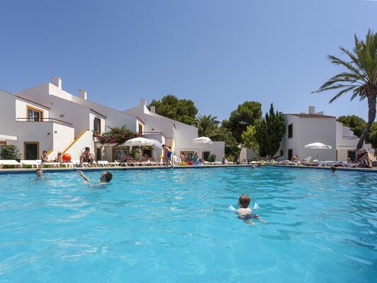 Aluasun Lago Park - Cala N Bosch, Menorca - On The Beach