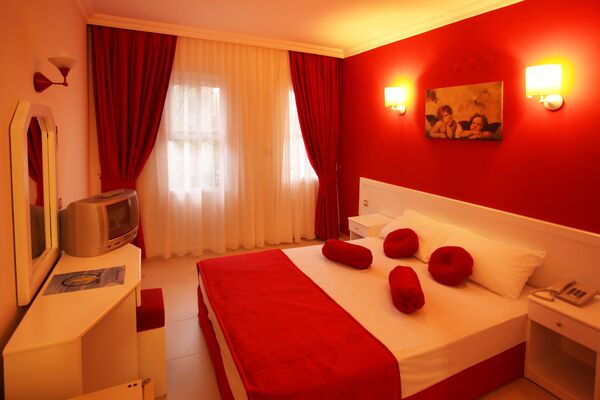 Destina Hotel - 3 of 13