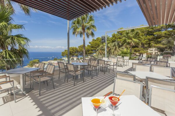 Sun Club El Dorado - Cabo Blanco, Majorca - On The Beach