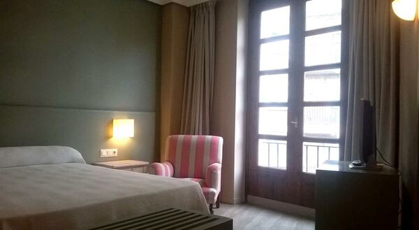 Arco de San Juan Hotel - 8 of 11
