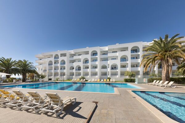 ukino-terrace-algarve-formerly-be-smart-terrace-algarve-armacao-de