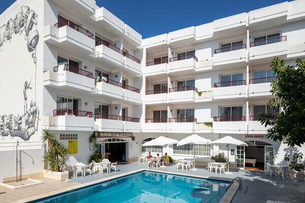 Casita Blanca Apartments - Adults Only - 1 of 17