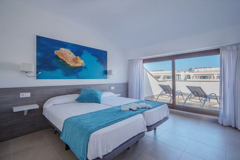 Skyline Aparthotel Menorca - 7 of 16