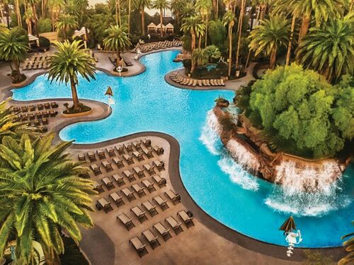 Pool season officially kicks off at Caesars Entertainment resorts on and  off the Strip - Eater Vegas