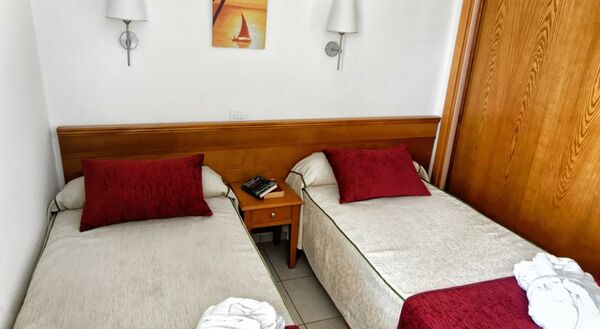 Apartamentos Cocoteros - 4 of 11