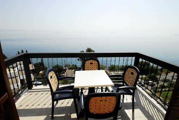 Corfu Belvedere Hotel - 7 of 17