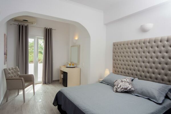 Daedalus Hotel - 10 of 11