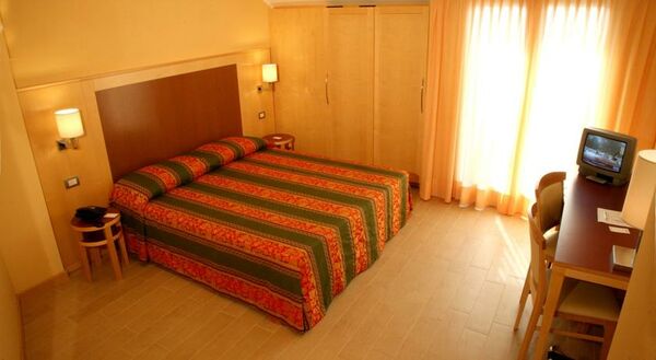 Cristallo Hotel - 2 of 9