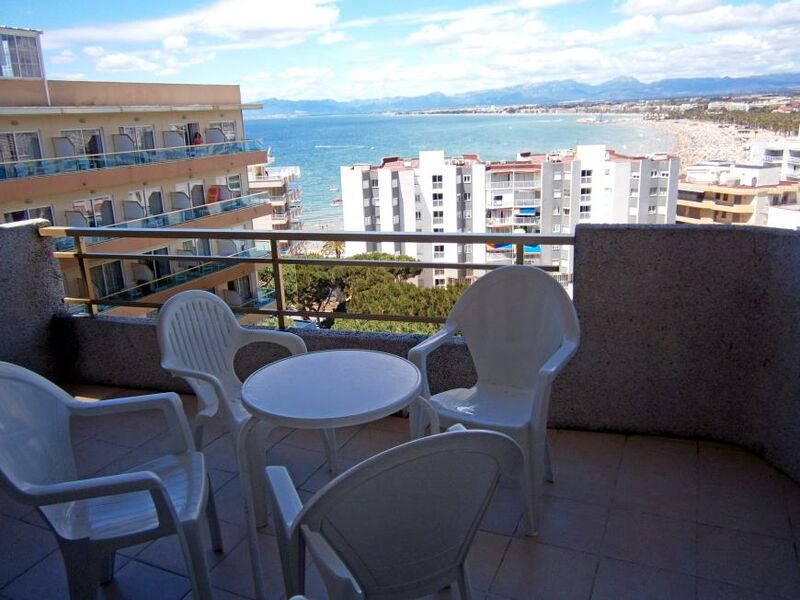Almonsa Playa Apartments Salou Costa Dorada On The Beach