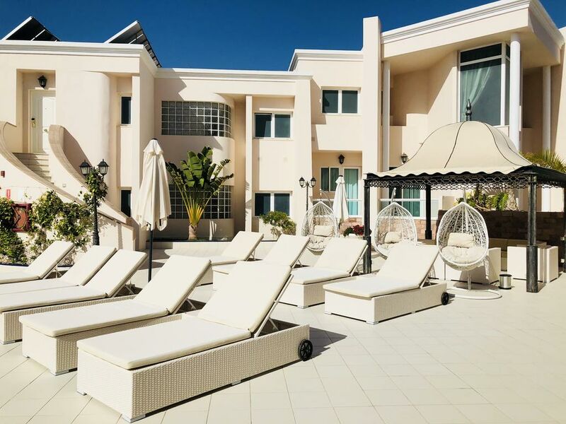 Flamingo Suites - Costa Adeje, Tenerife - On The Beach