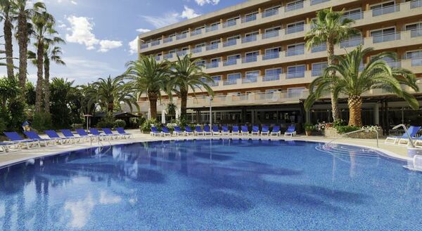 H10 Vintage Salou- Adults Only (16+) - 1 of 25