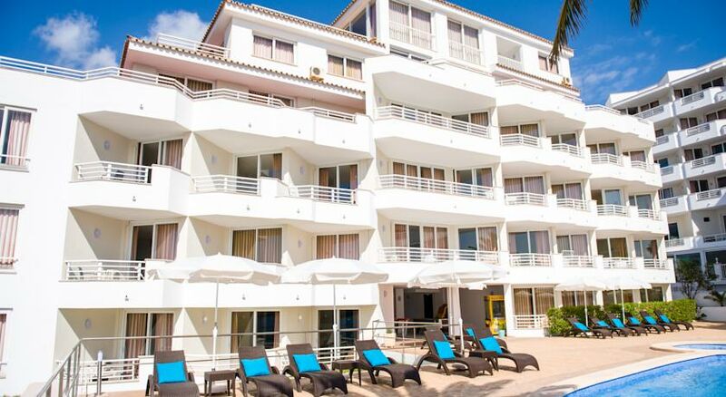 Portomar Apartments - Porto Colom, Majorca - On The Beach