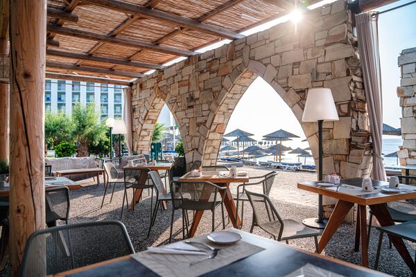 Eden Roc Resort Hotel - 10 of 19